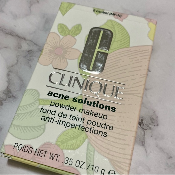 🛍 3/$45 NEW Clinique Acne Solutions Powder Makeup - Picture 2 of 8